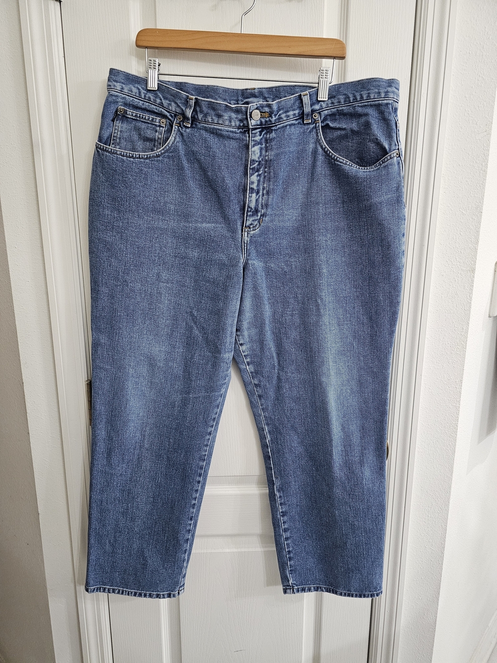 Ralph Lauren Women's Cropped Straight-Leg Jeans in Blue Wash 20W